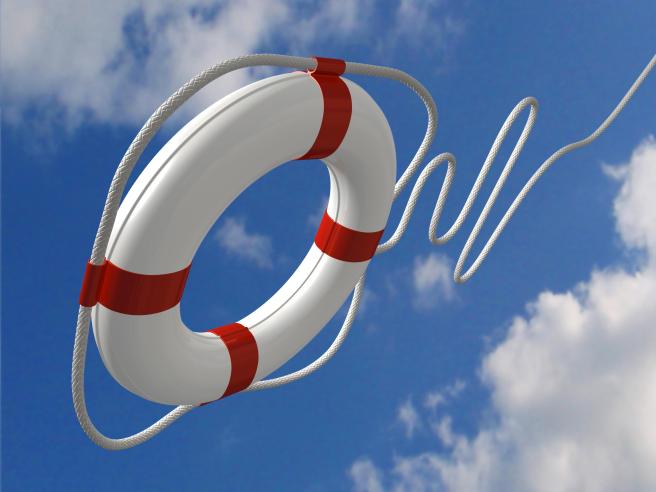 Flying life preserver for first help